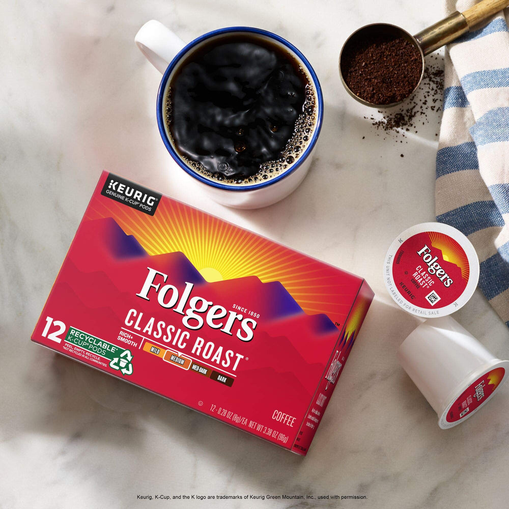 Folgers Classic Roast label highlighting medium roast and flavor profile.