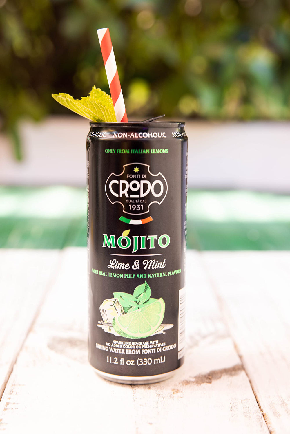 Fonti Di Crodo Mojito bubbles closeup—crisp carbonation energizes any moment.