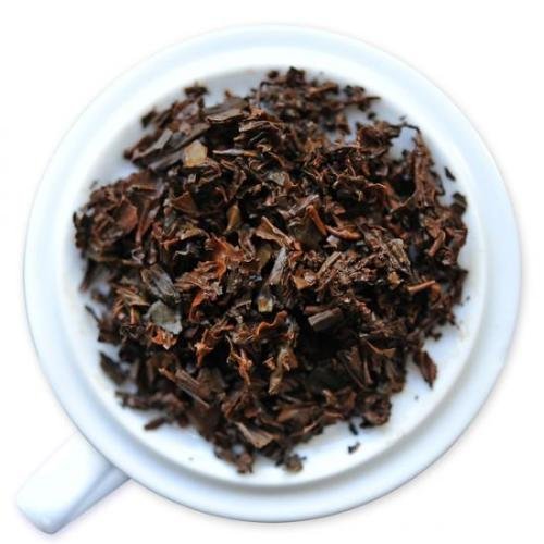 Royal Blend tea steeping in a cup with inviting aroma