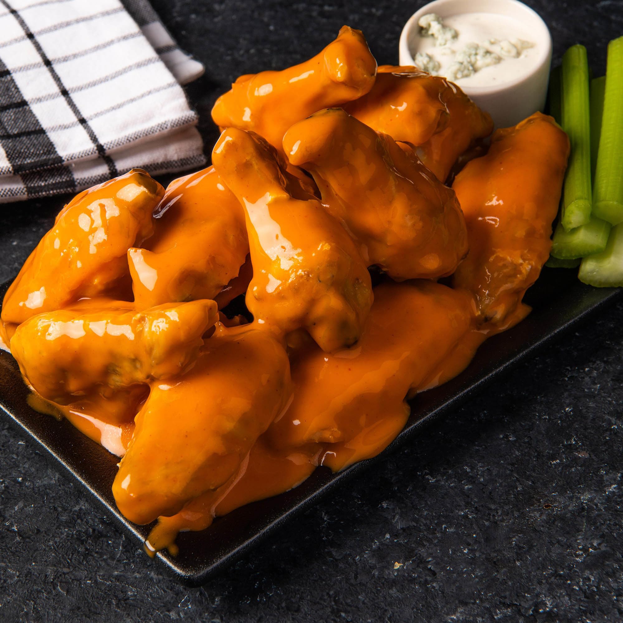 Professional bulk 1 gal Frank's RedHot sauce for kitchens