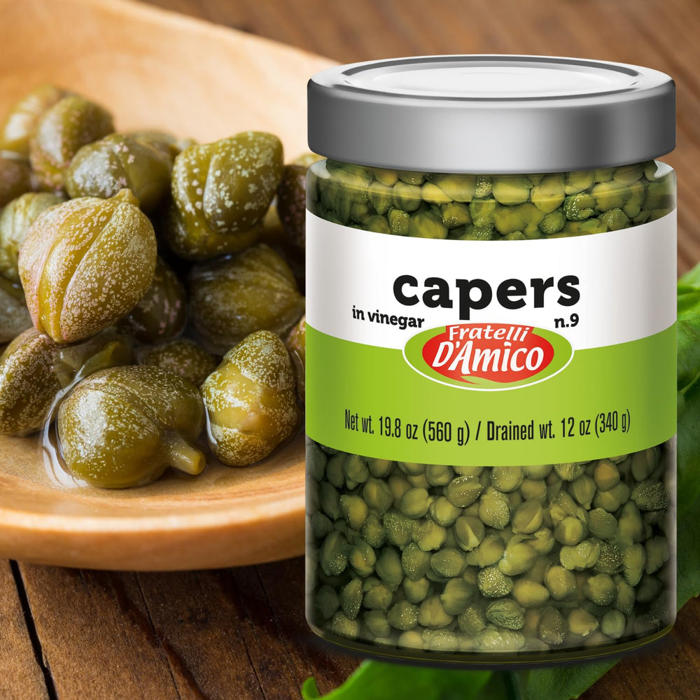 Fratelli D'Amico capers label, highlighting Non-GMO Italian quality.
