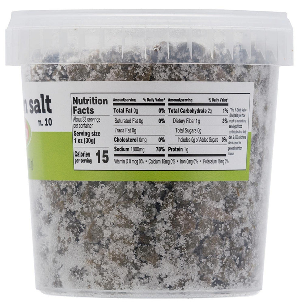 Fratelli D'Amico non-pareil capers close-up highlighting delicate texture for refined garnishes