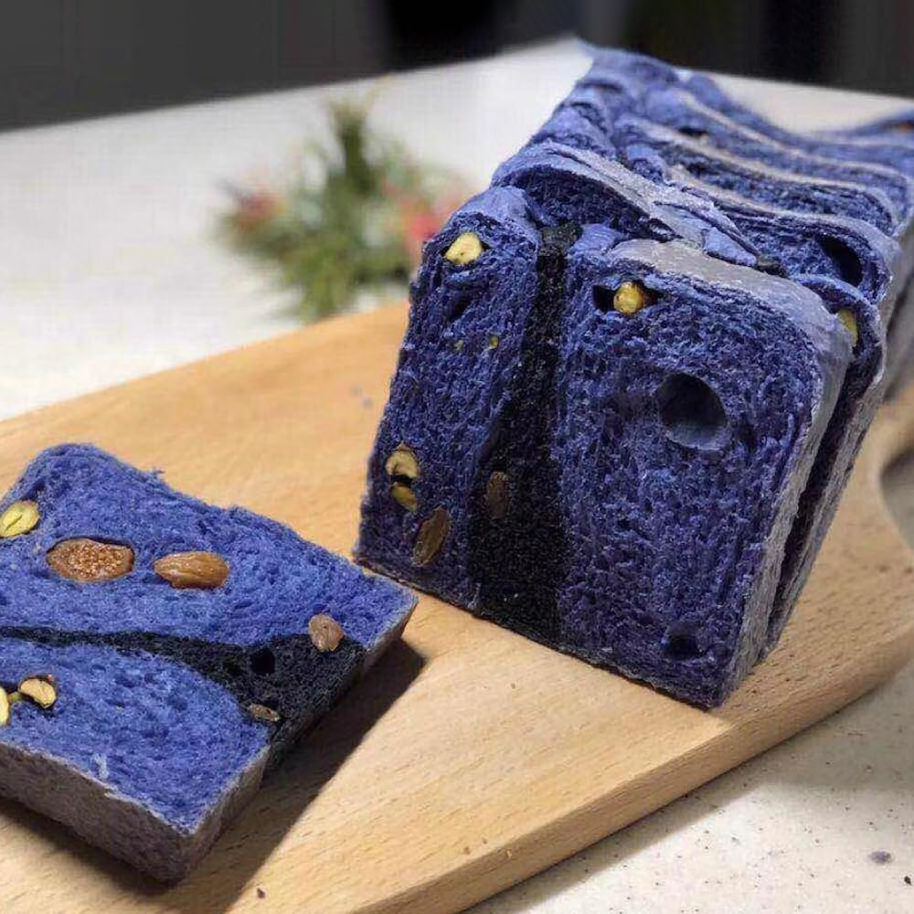 Fraunitsh baking with blue butterfly pea powder for blue accents