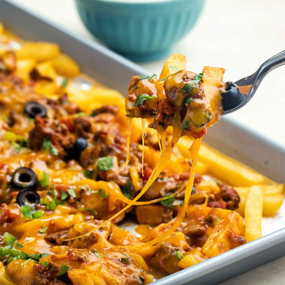 Close-up of French's Chili-O spices featuring chili pepper and paprika