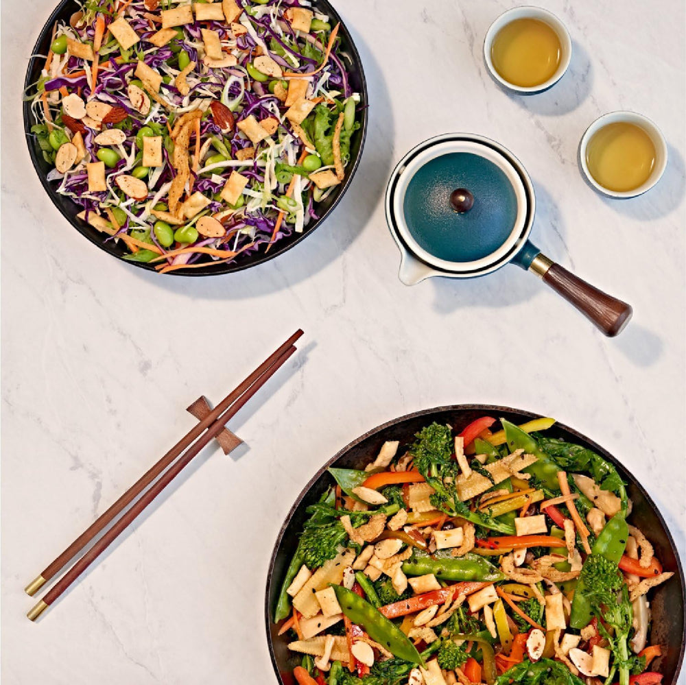 Fresh Gourmet Asian Fusion Crunch elevates salads, poke bowls, and stir-frys.