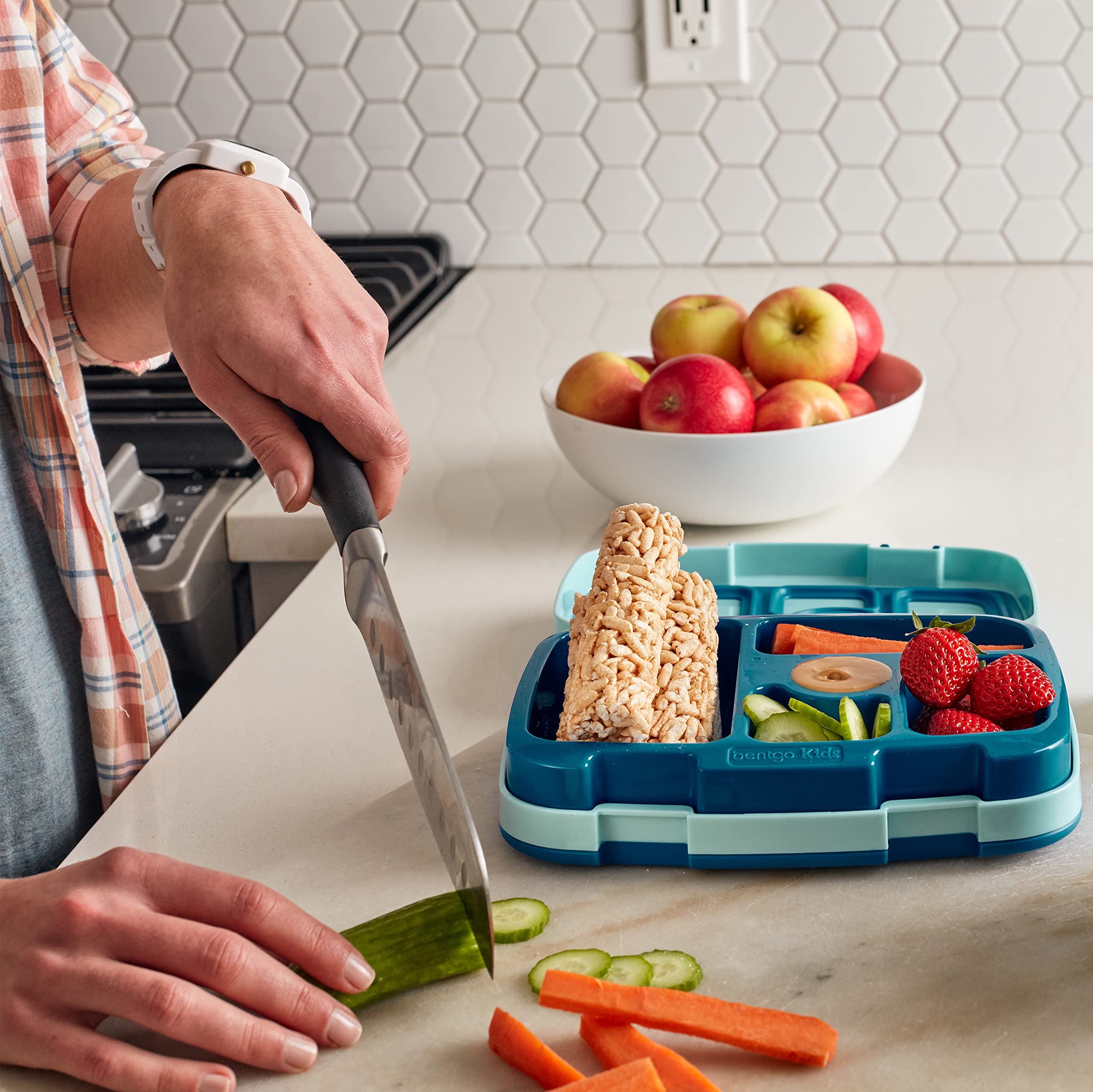 Friendly Grains 32-count pack shown for convenient on-the-go snacking.