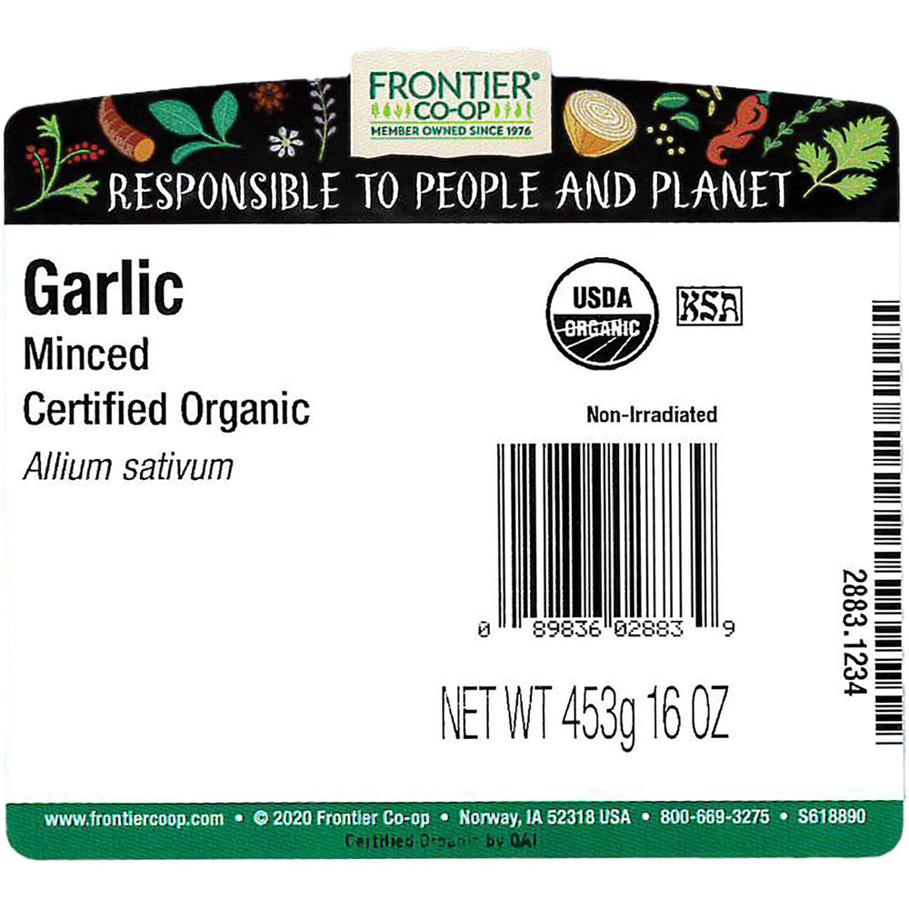 Organic garlic flakes in dried form ideal for sauces and rubs