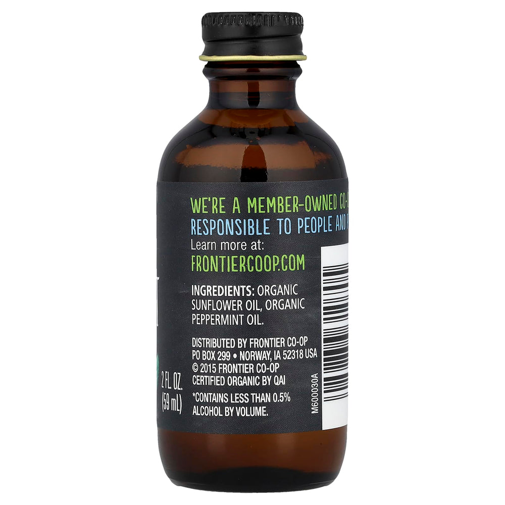 Frontier Co-op Peppermint Flavor bottle closeup highlights crisp peppermint scent for drinks