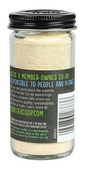 Close-up of Frontier Onion Granules texture for smooth dispersion.