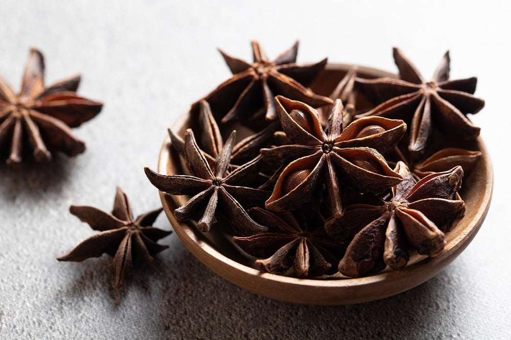 Fruidles star anise enhances teas and festive recipes.