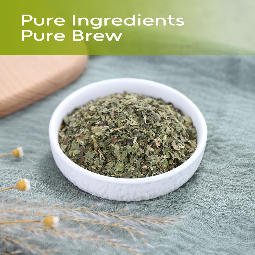 FullChea fig leaves tea golden infusion highlights subtler herbal notes for a soothing moment.