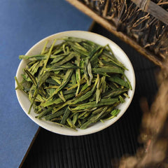 FullChea Longjing from Hangzhou highlights freshness and natural origin.