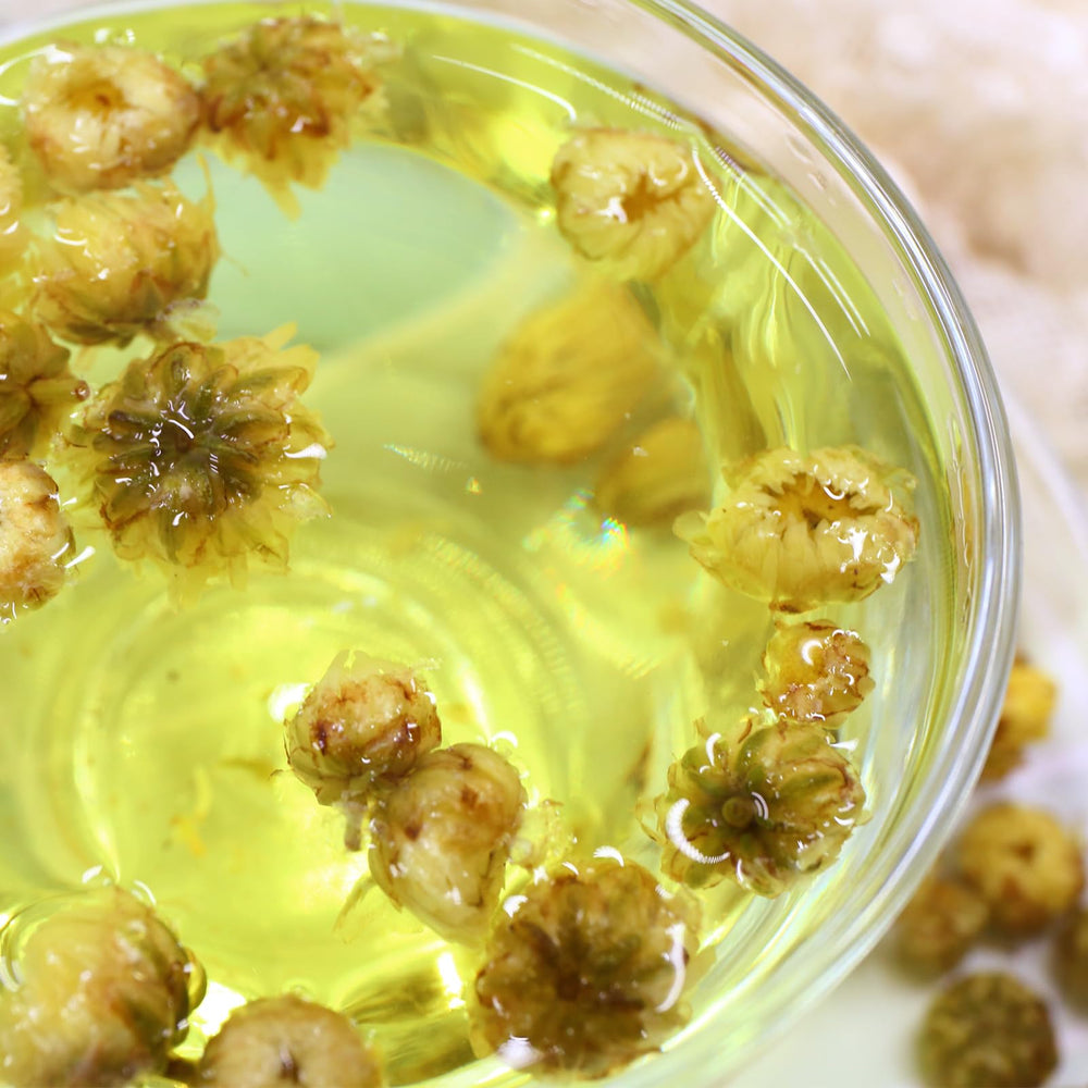 FullChea natural sweetness of chrysanthemum brew with honey or lemon