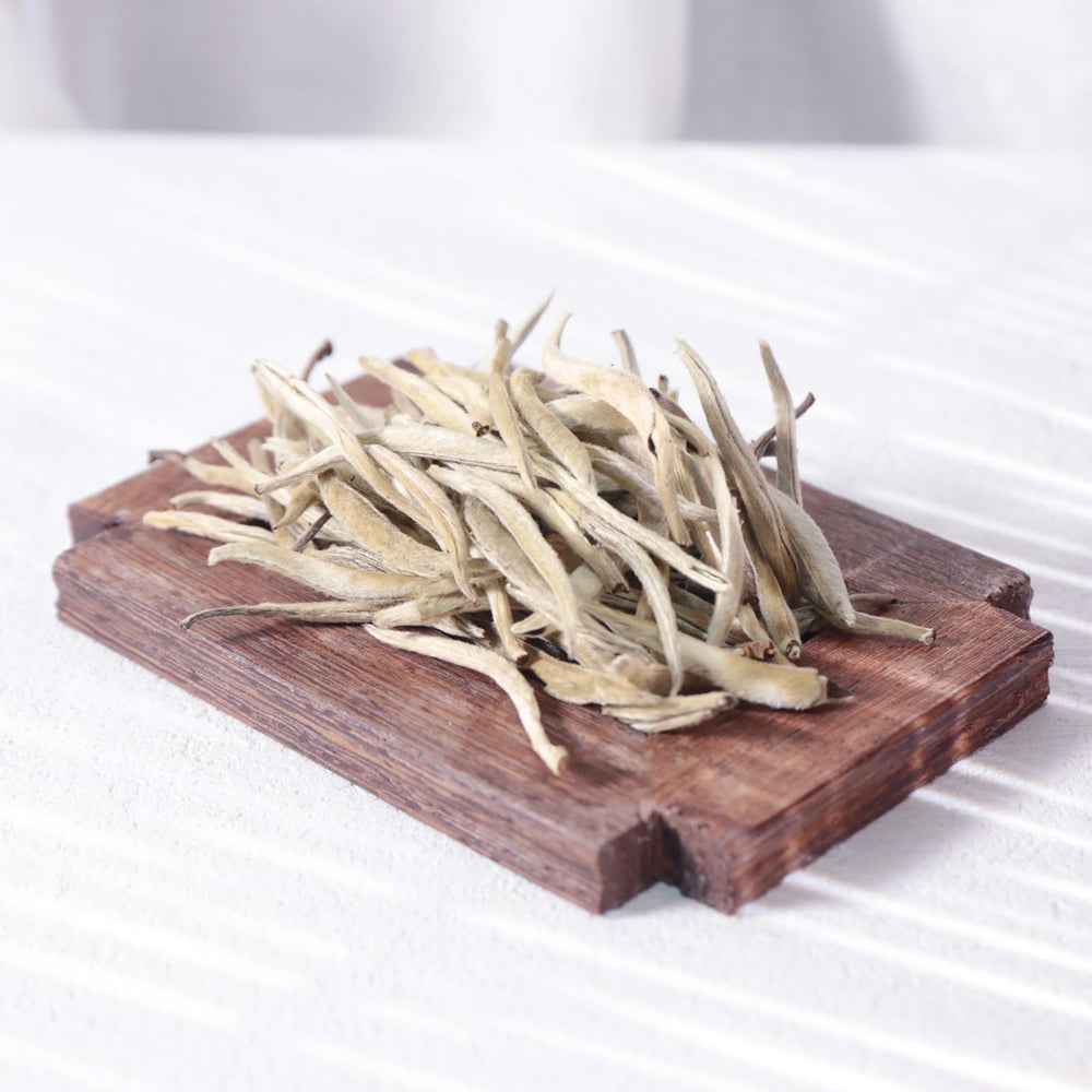 FullChea White Tea Delicate Aroma evokes spring freshness during tea time.