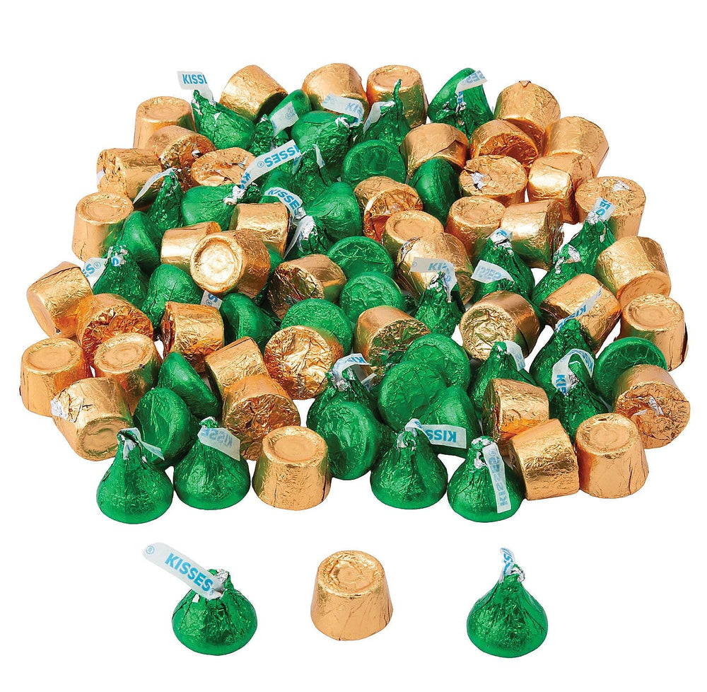 Fun Express Kisses green and gold wrap collection, ideal for festive candy buffets and party favors.