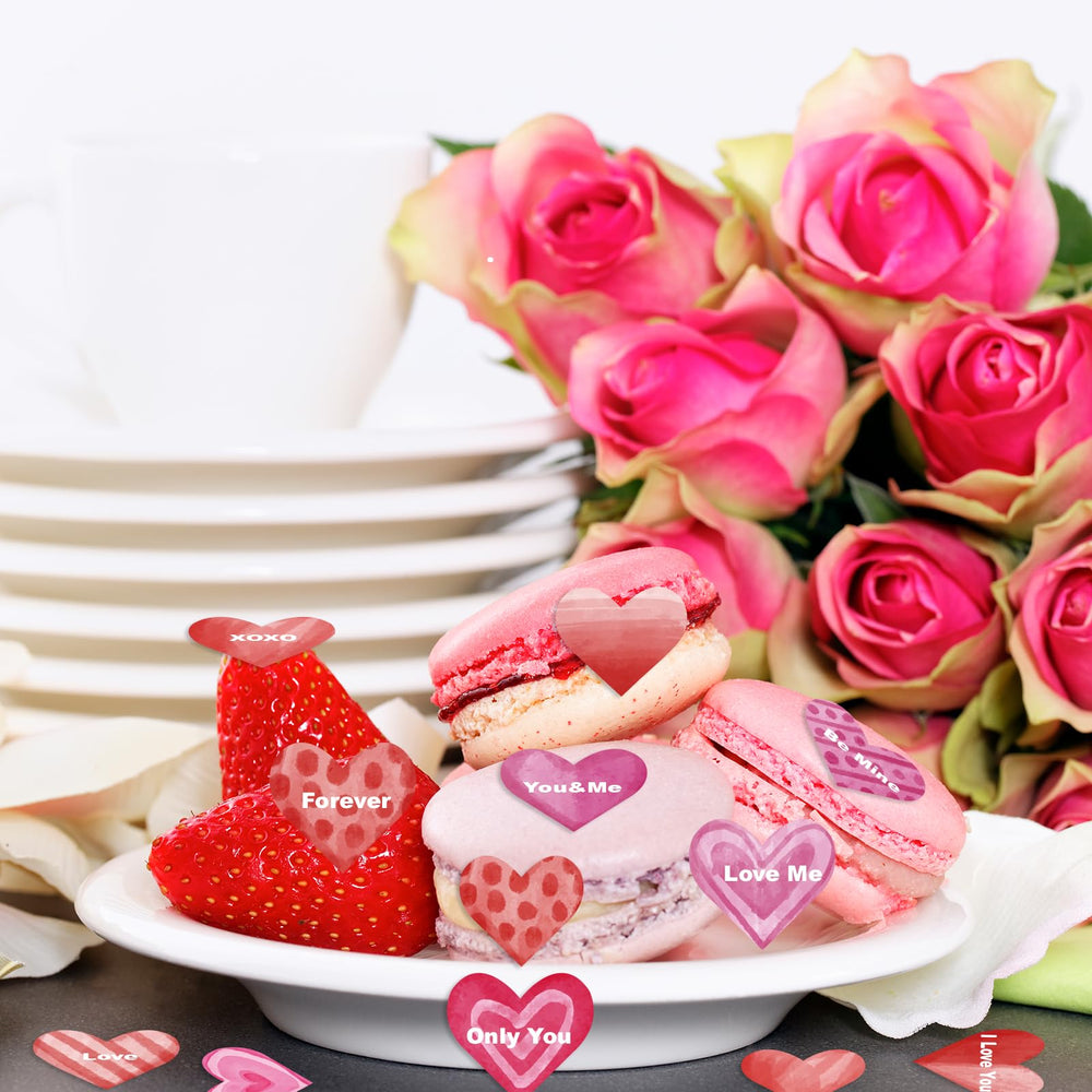 Fyeoxle cake toppers add Valentines flair to cakes.