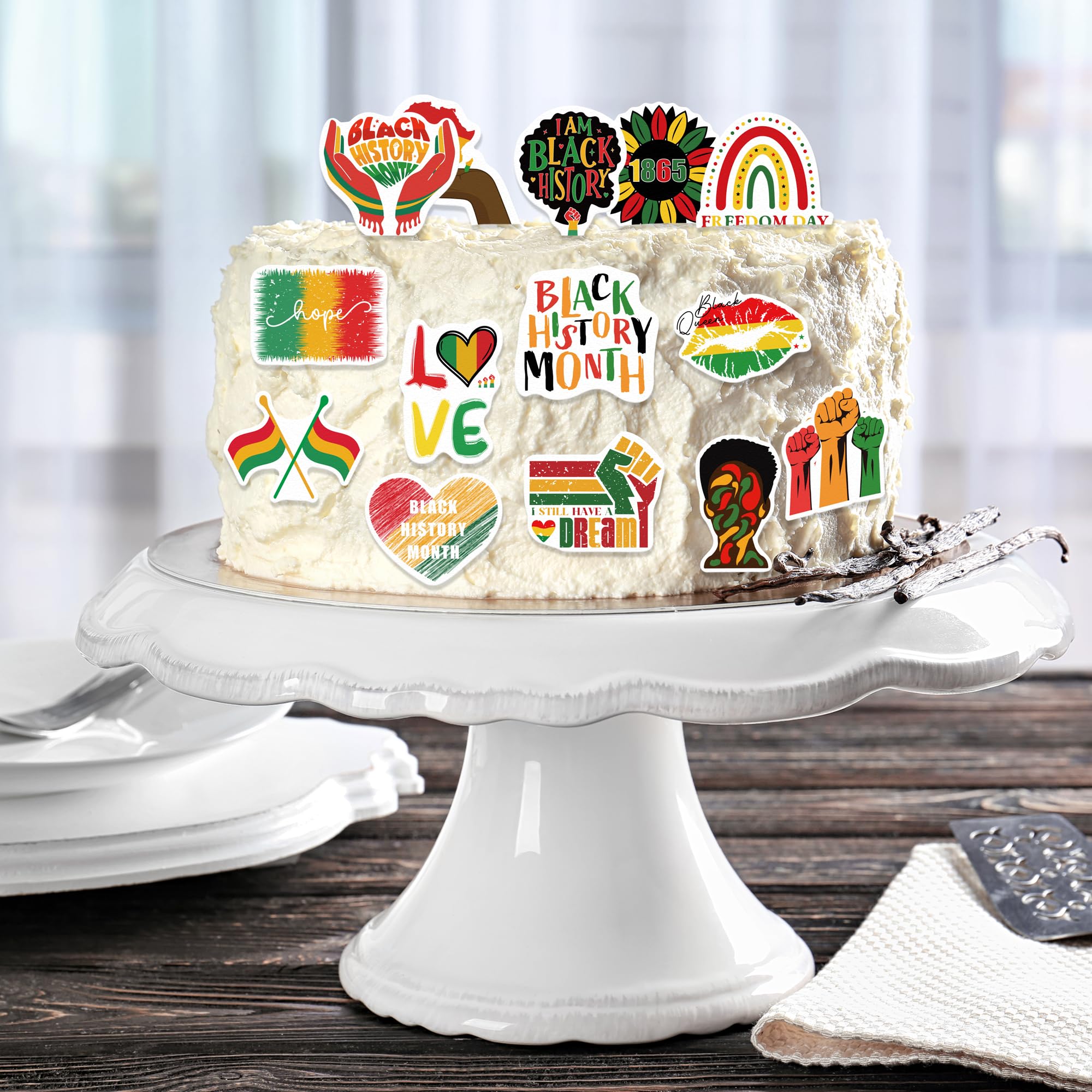 Fyeoxle decorative toppers are edible yet primarily decorative for display.