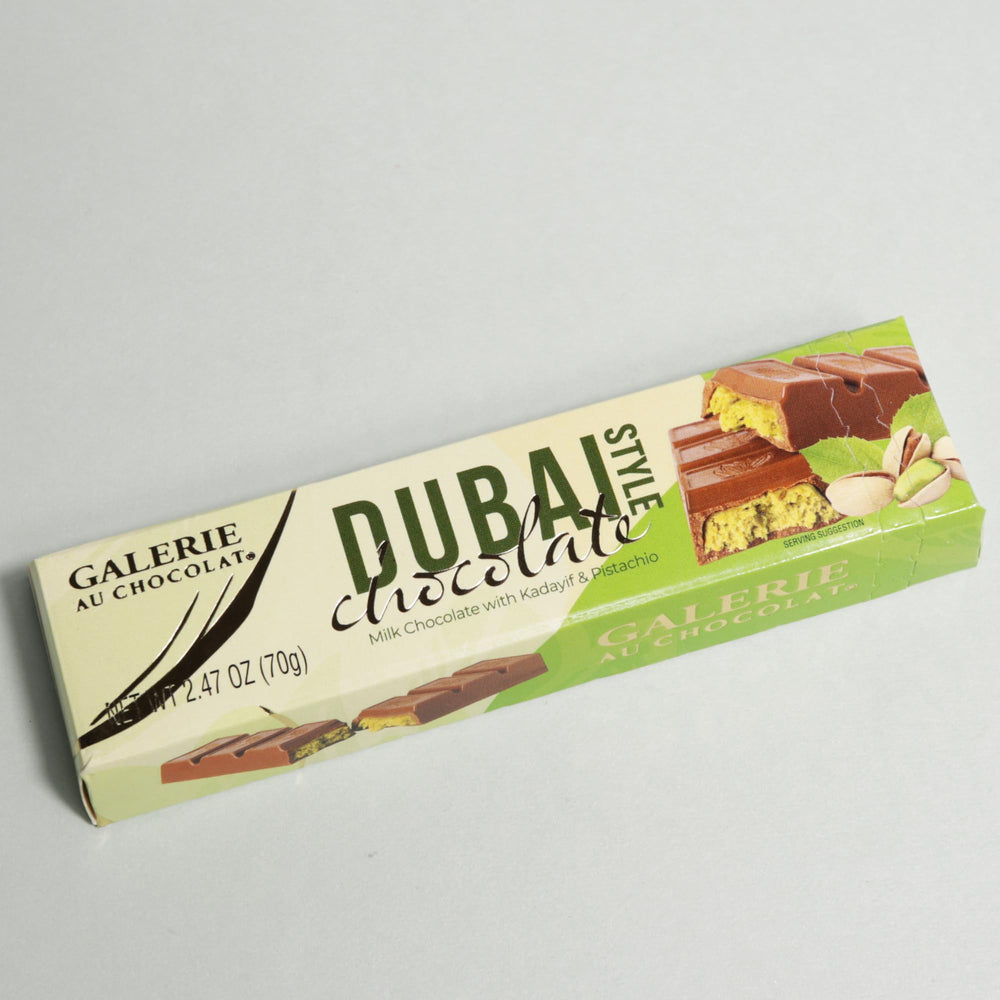 Galerie Dubai chocolate bar packaging opened invites tasting and sharing among guests.