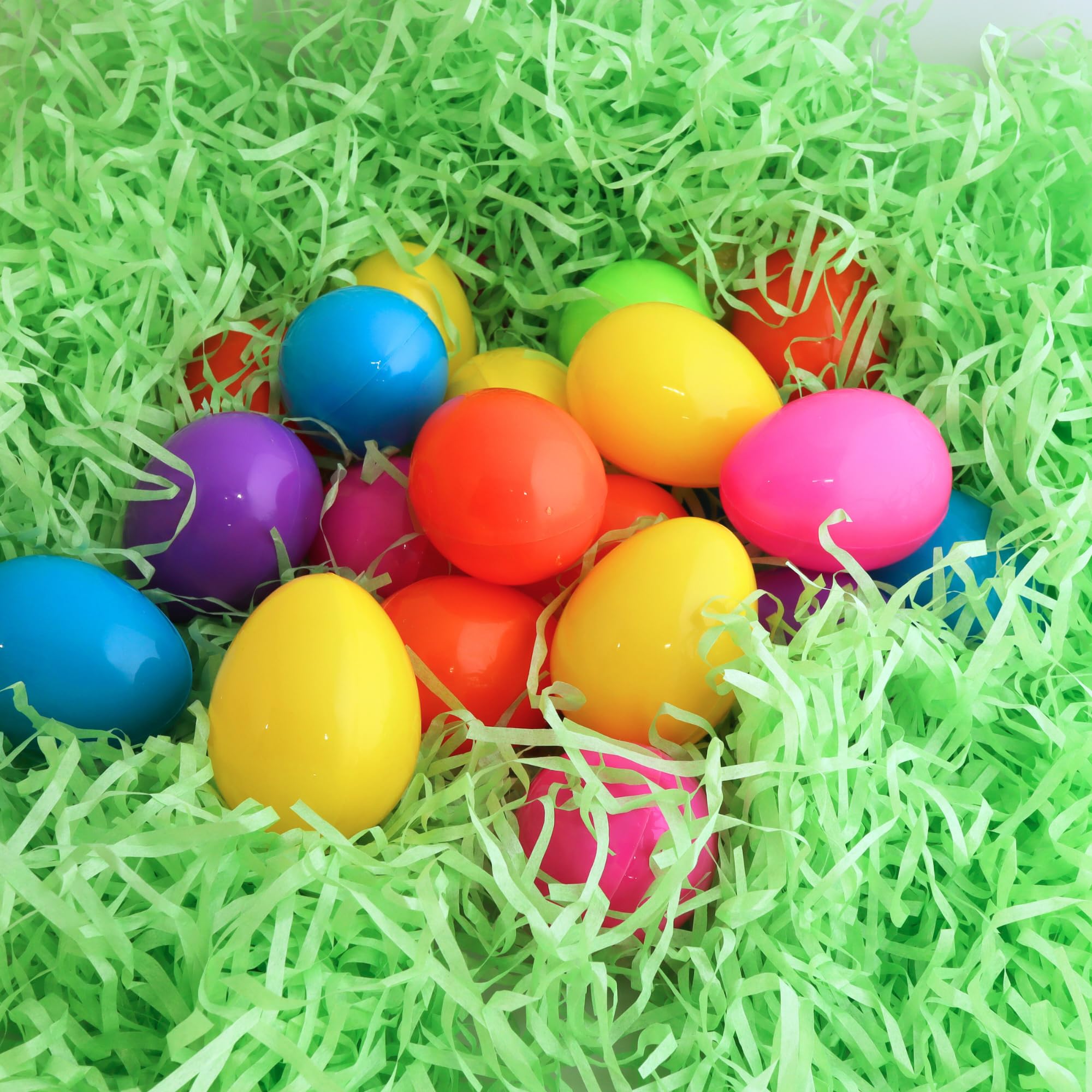 Galerie Easter eggs ideal for parties and group hunts, easy to distribute.