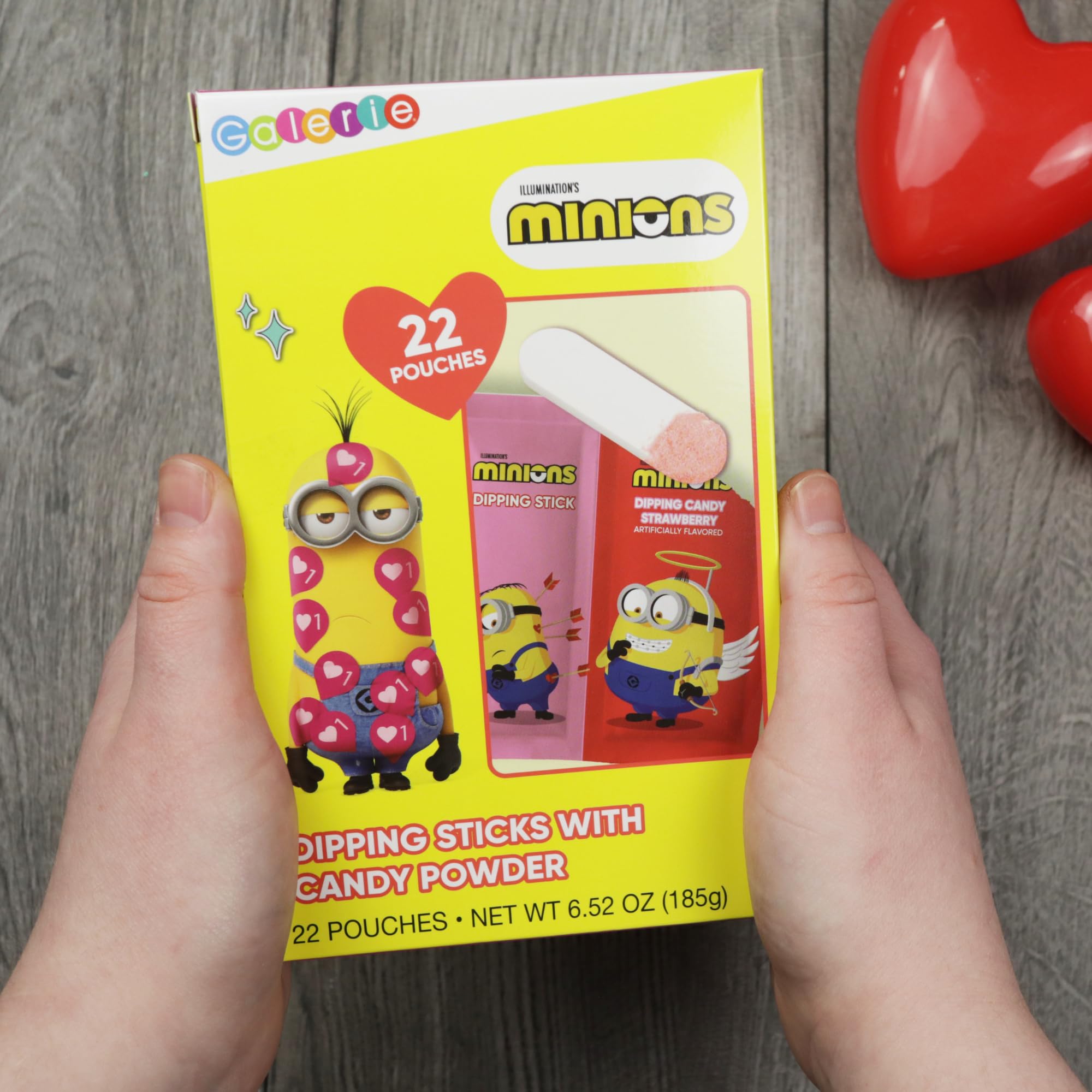 Galerie gift-ready Valentine box with colorful Minions