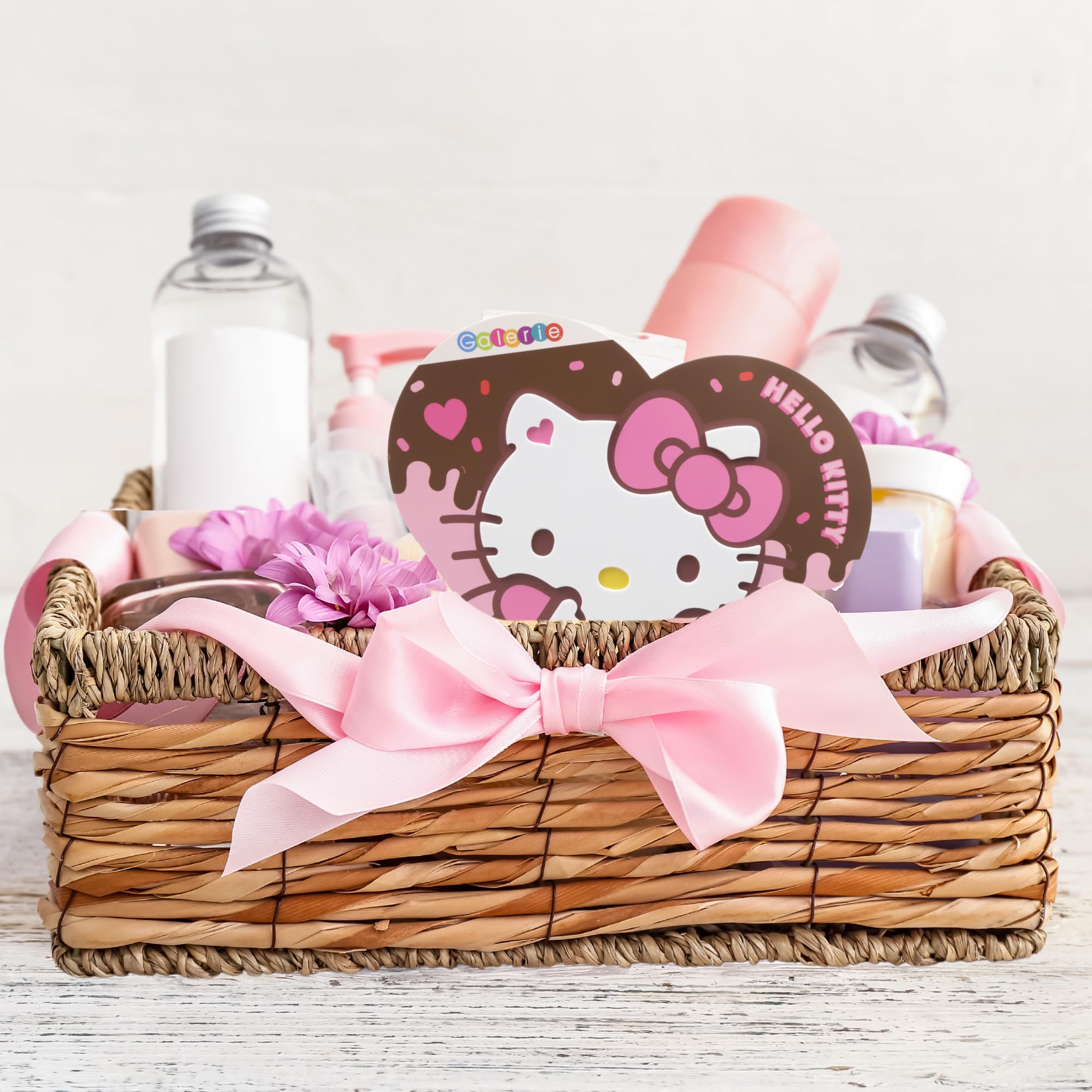 Galerie Hello Kitty valentine gift for baskets and sharing