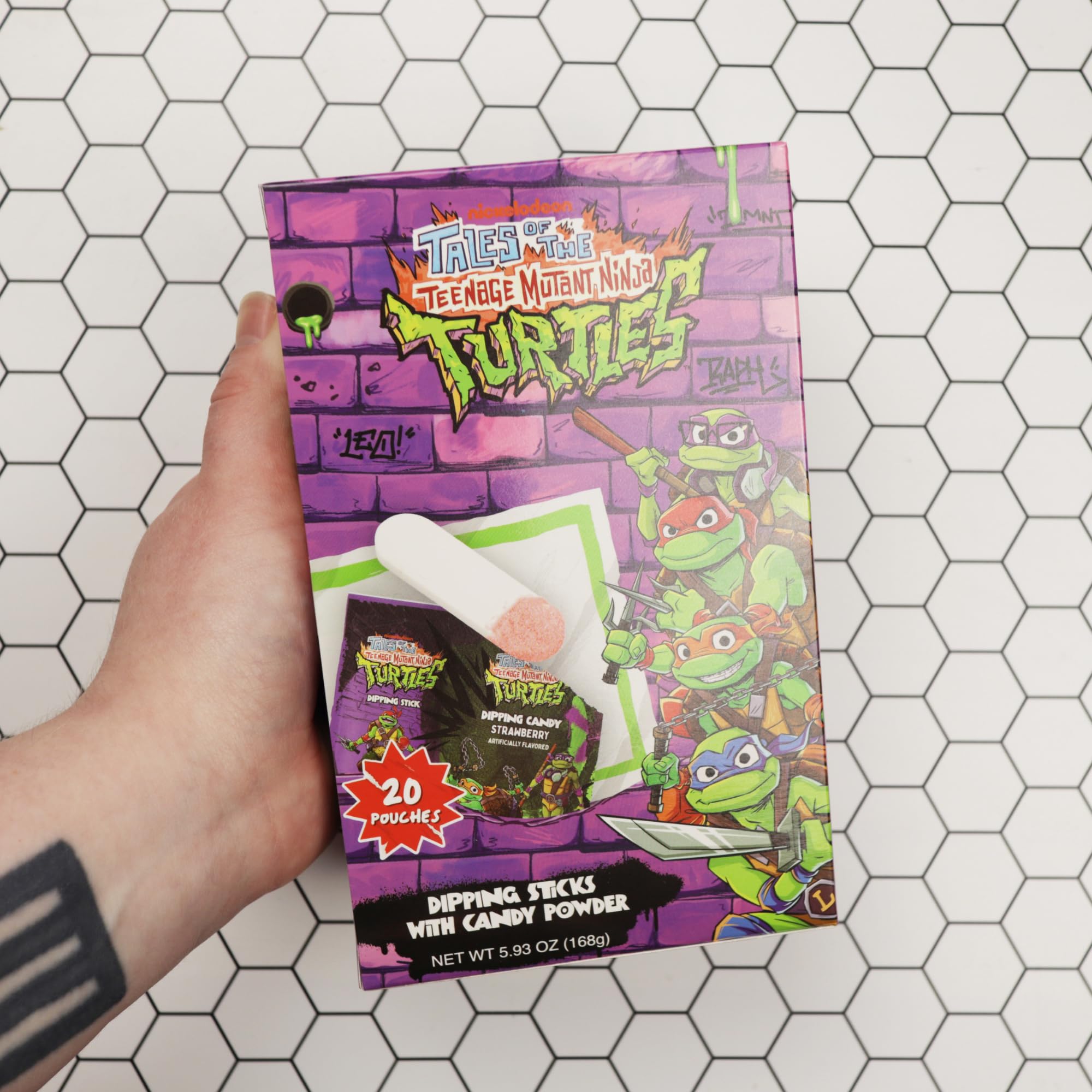 Vibrant packaging featuring all four turtles for eye-catching display.