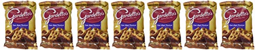 Bulk Gardetto's rye chips box with seven 5.5 oz bags for easy restocking.
