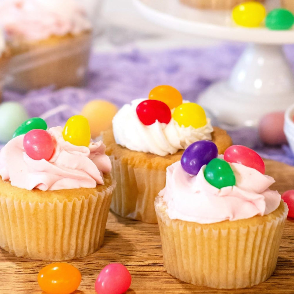 Geeoollah party favors and treat bags with bright jelly beans.