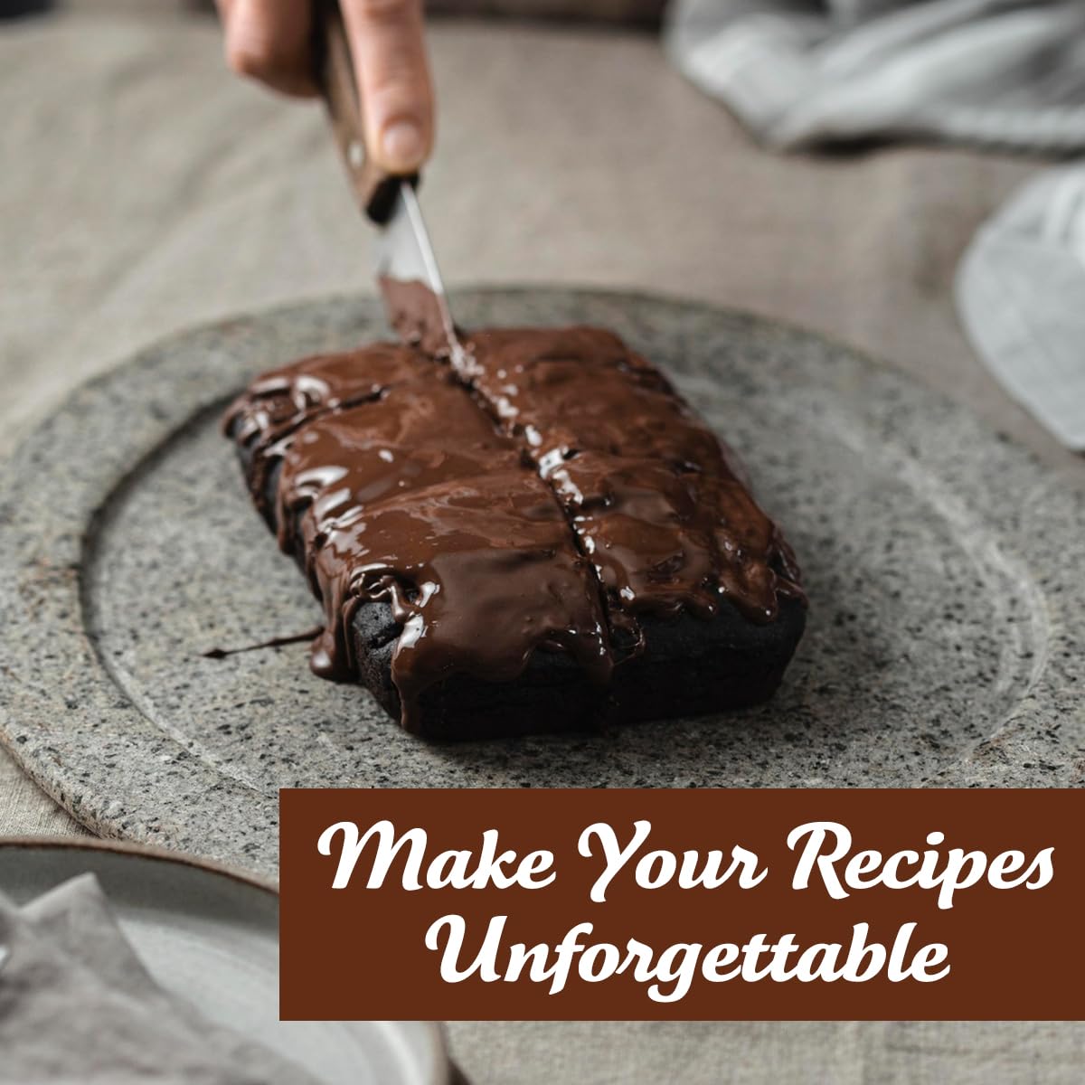 GEEOOLLAH chips melt smoothly for glossy batters and fudgy textures.