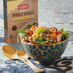 Gefen whole wheat couscous close-up of toasted texture, ideal for quick meals.