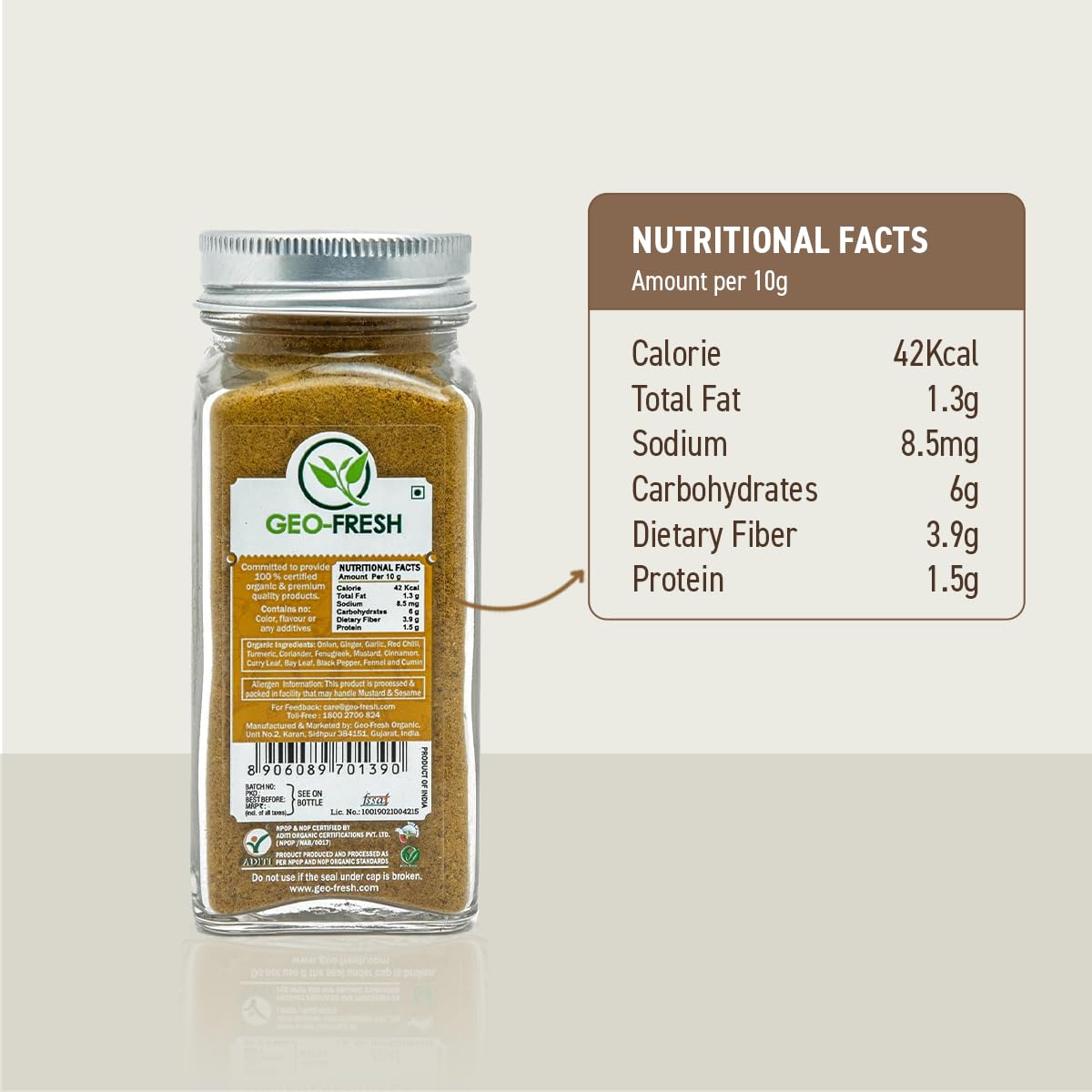 Geo-Fresh Organic Curry Powder spoon-dip, ready to season stews and vegetables.