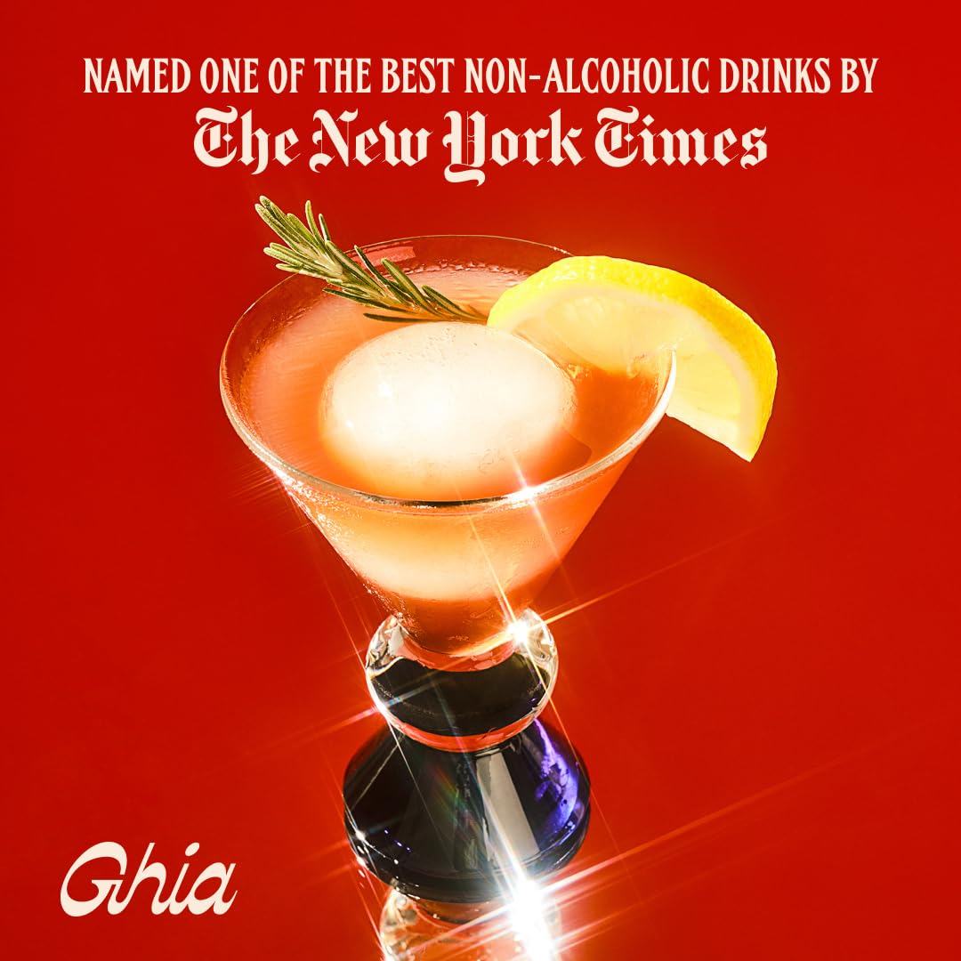 Ghia Berry Aperitif with sparkling water and ice, for easy 1:3 mixing.