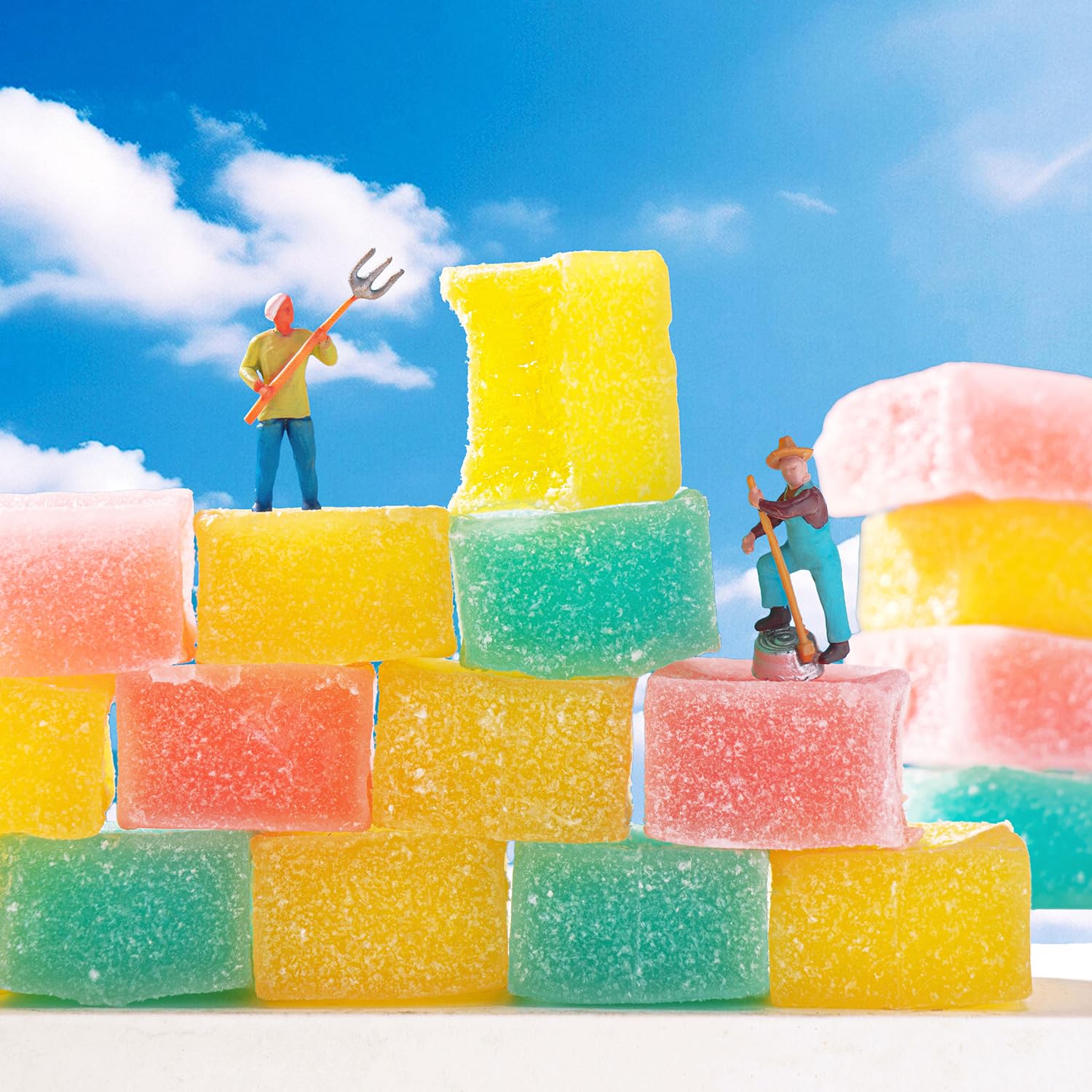 GLEAMETT Gem Crystal Amber Candy ASMR-friendly crackle boosts video appeal.
