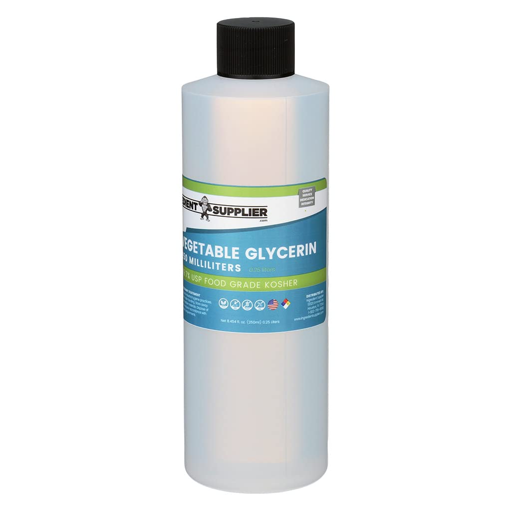 Glycerin Supplier bottle being poured to blend in DIY formulations.