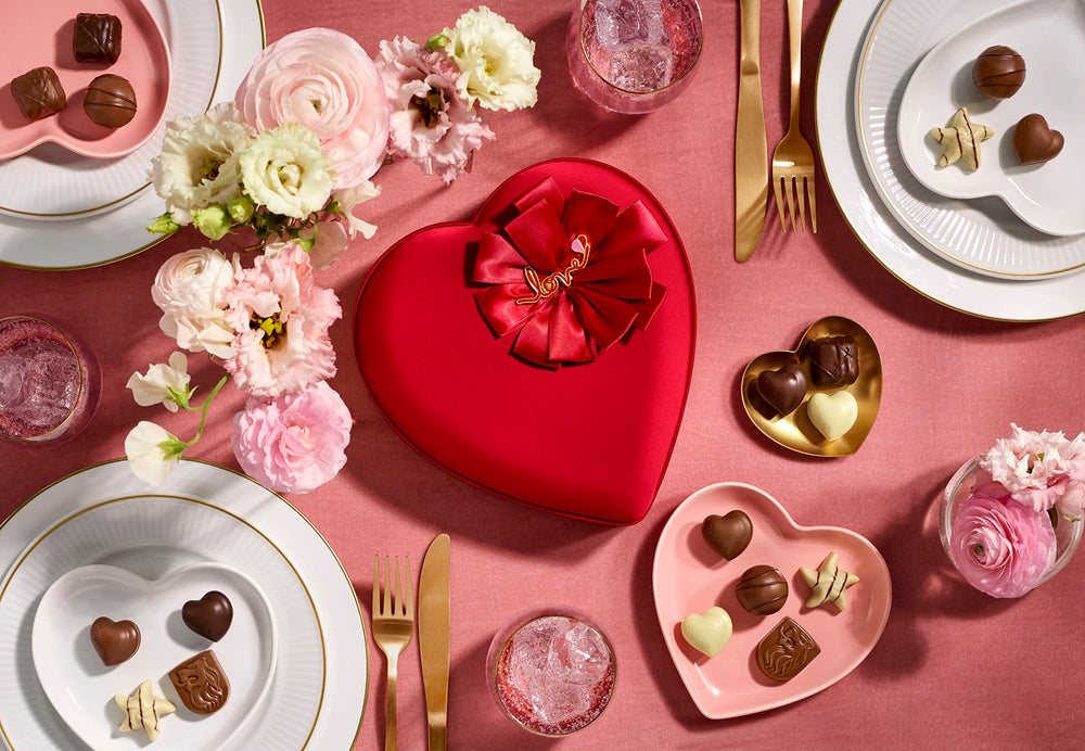 Godiva Macadamia Mosaic with roasted nuts for a crunchy note