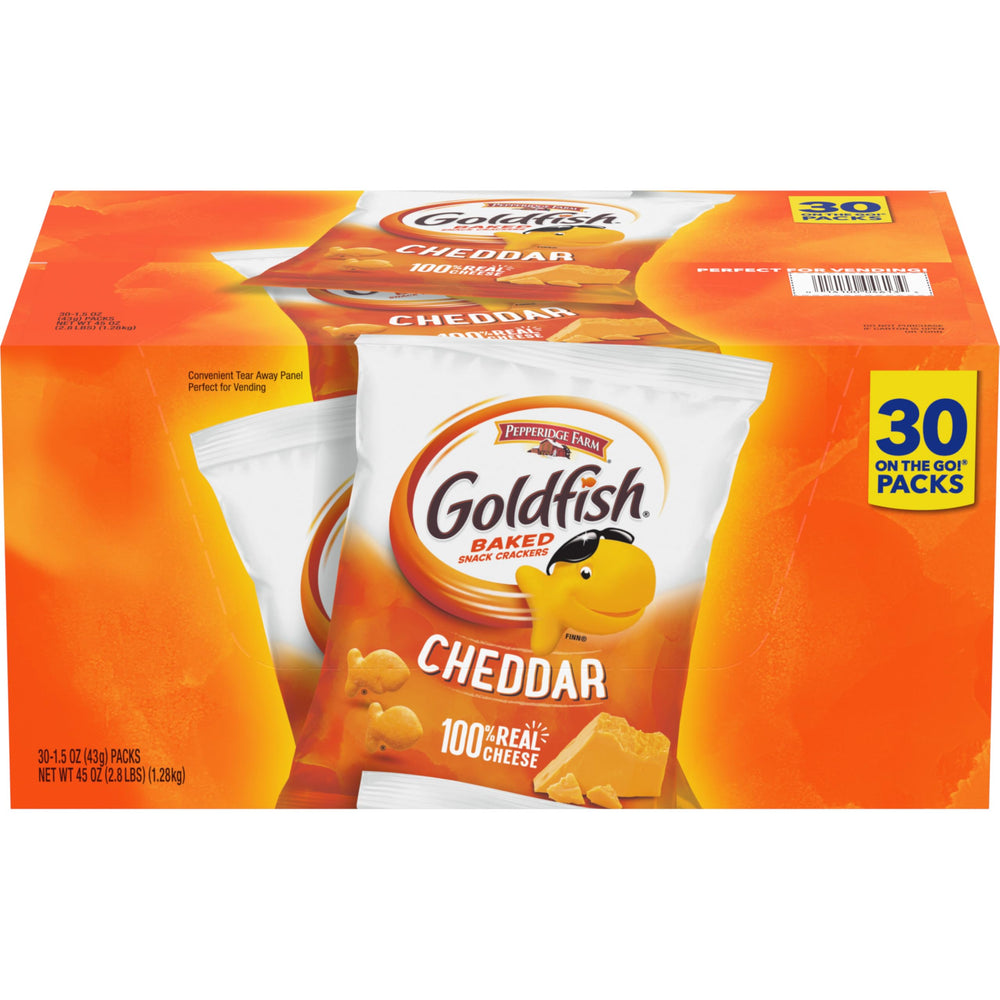 Goldfish Cheddar crackers 1.5 oz pack front, perfect for on-the-go snacking.