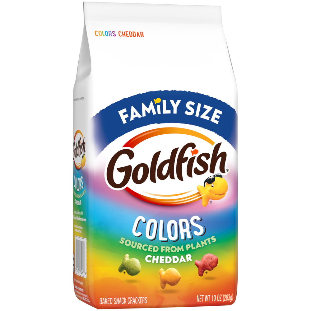 Goldfish Colors Cheddar Crackers 55 pieces per serving, portion-friendly.