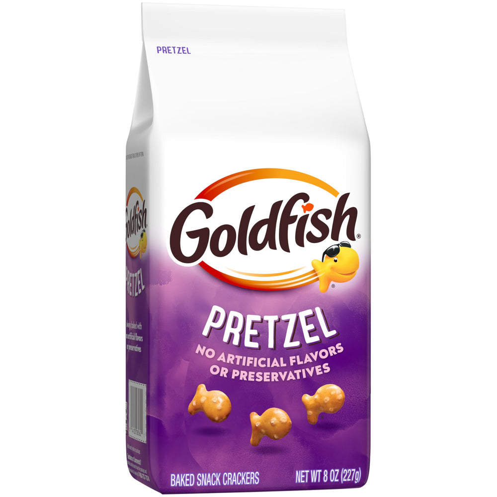 Family sharing Goldfish pretzel crackers during a snack break.
