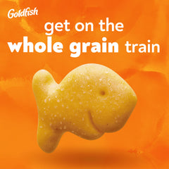 Goldfish crackers close-up with cheddar pieces and crisp texture