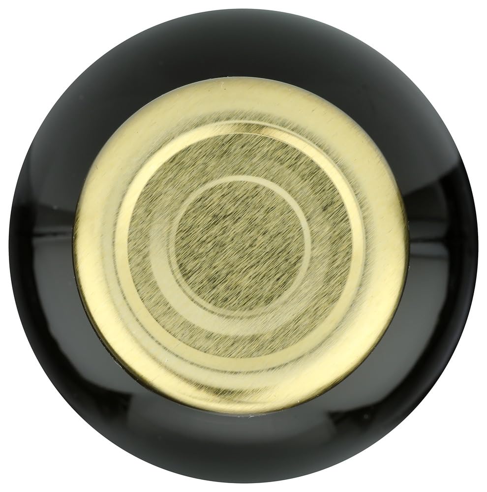 Goldthread Water Tonic Green Minerals glass with ice ready to sip