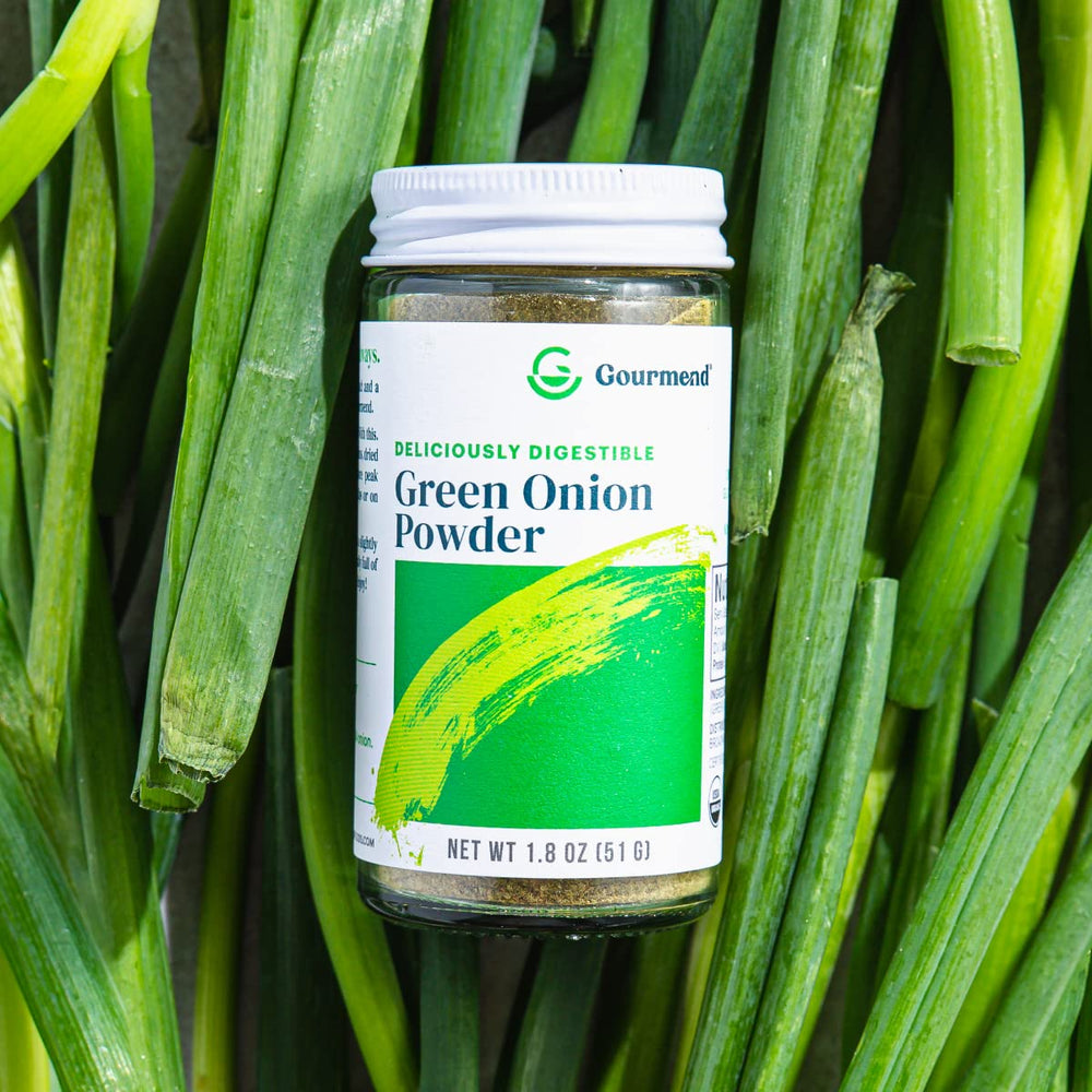 Gourmend green onion powder measuring spoon in use for dishes
