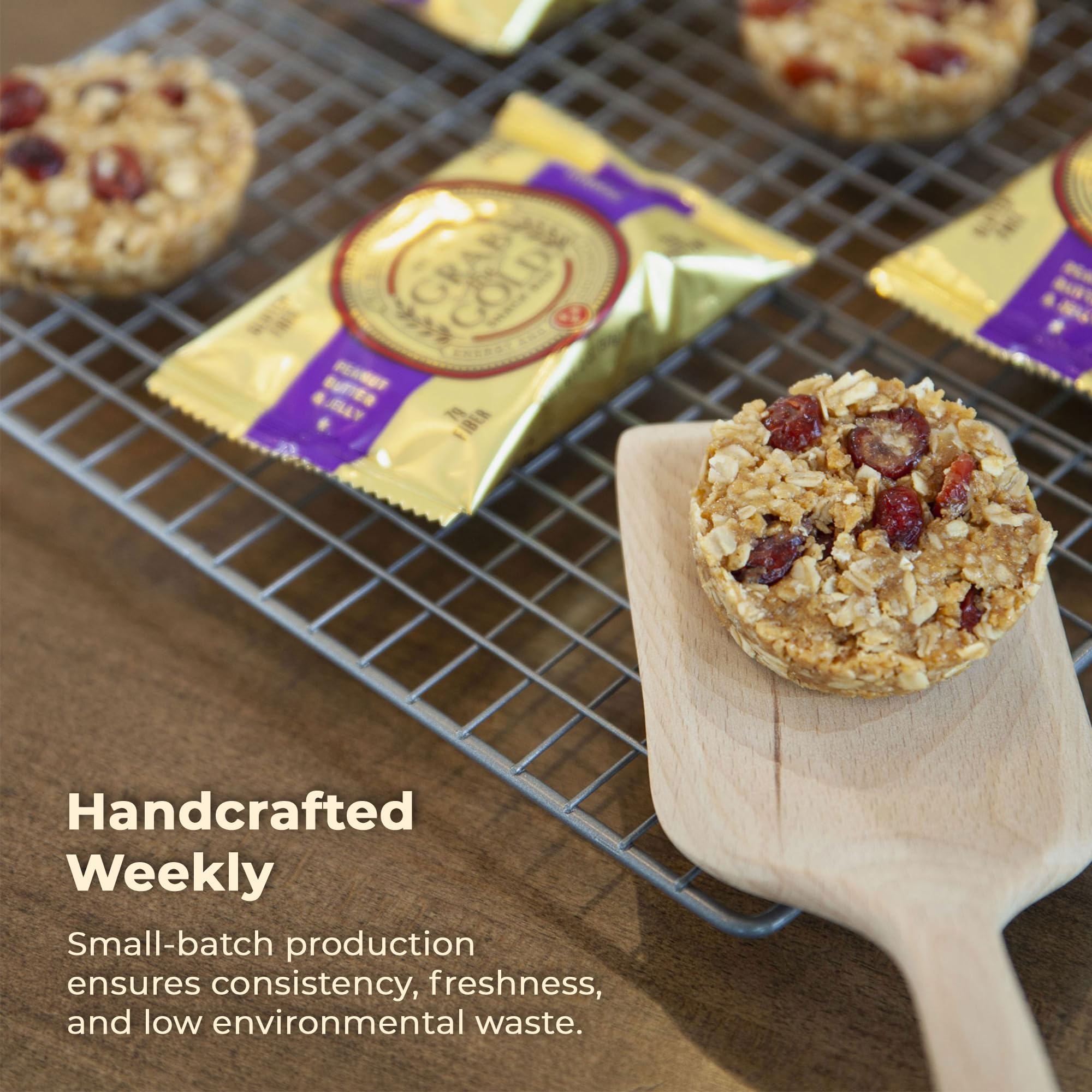 Packaging shows organic oats and cranberries, emphasizing clean ingredients.