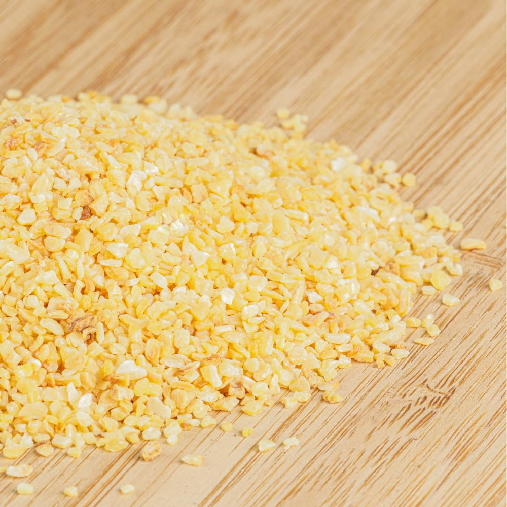 GranAroma Dried and Minced Garlic in a kitchen setup for easy seasoning.