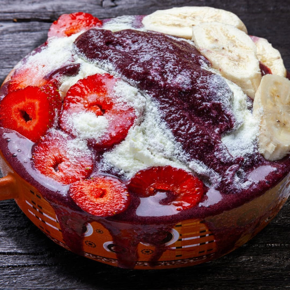 GranAroma Strawberry Powder with baking dish, enhancing desserts with real fruit flavor