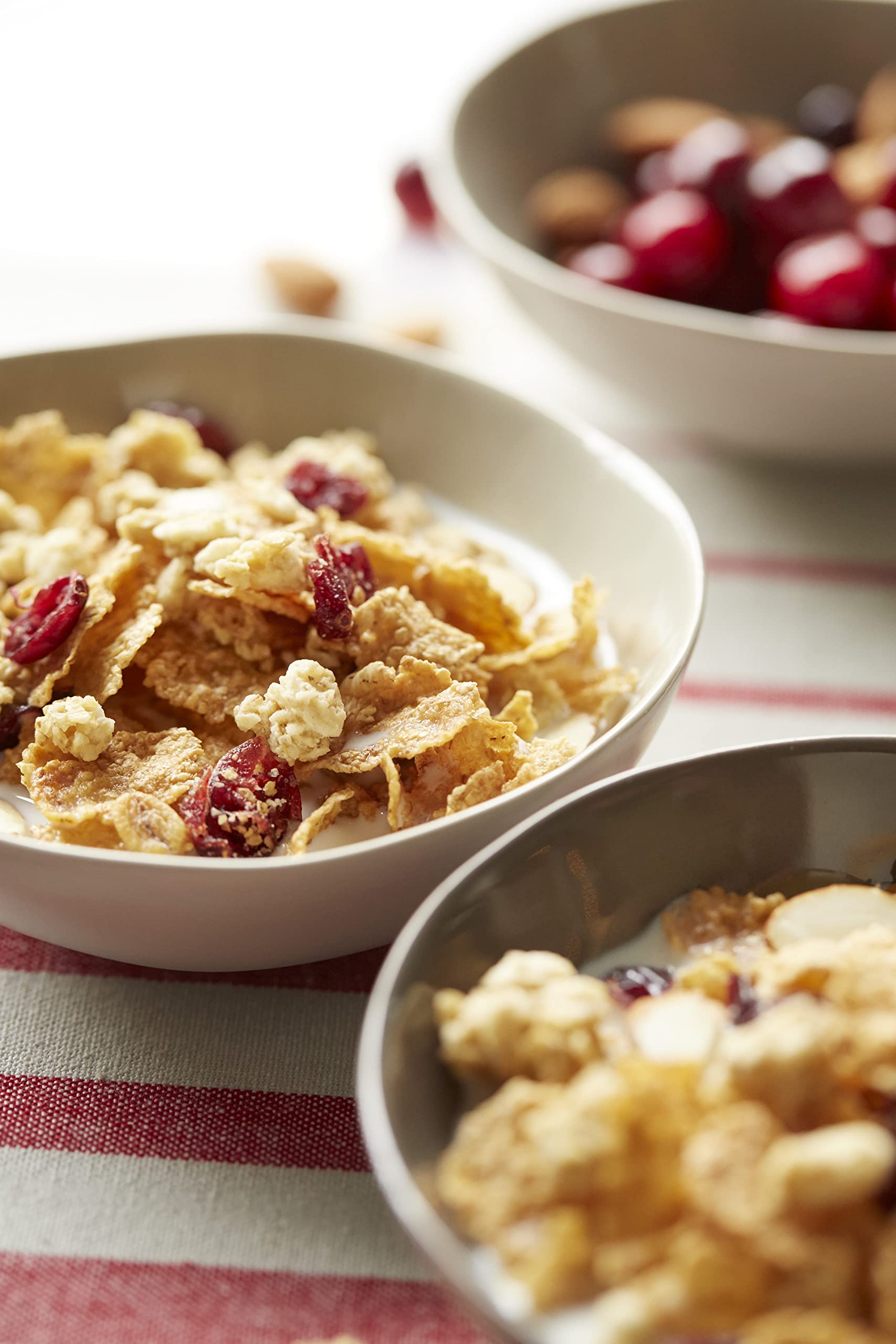 Great Grains whole grains per serving emphasis in a bowl.