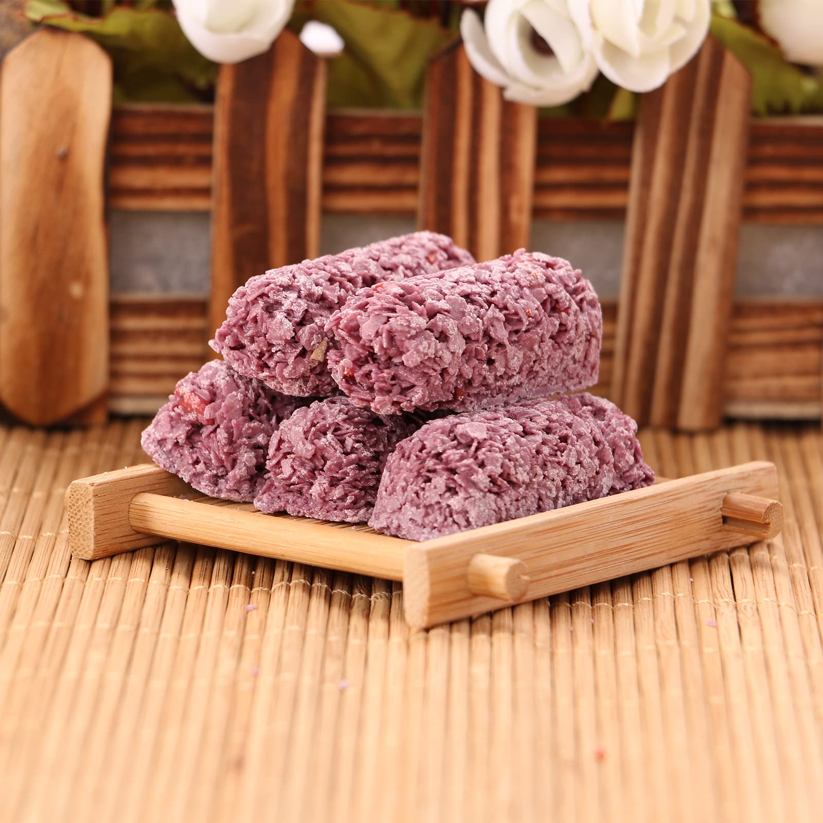 Grelim purple yam powder close-up reveals natural purple hue.