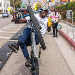 Guayaki Yerba Madre sparkling bubbles emphasize a smooth energy lift