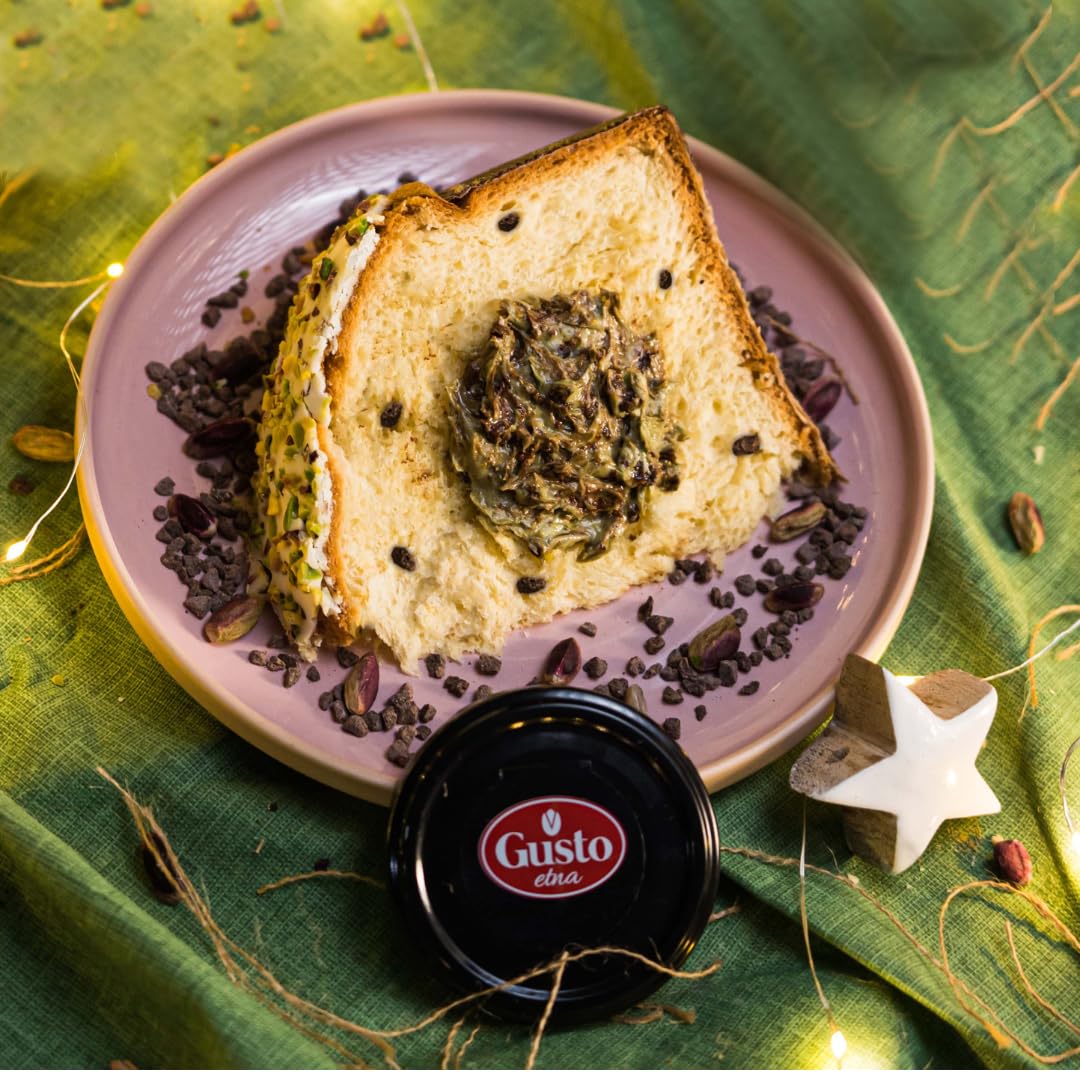 Label of GUSTO ETNA Pistachio Butter highlights non-GMO ingredients and pistachio content.