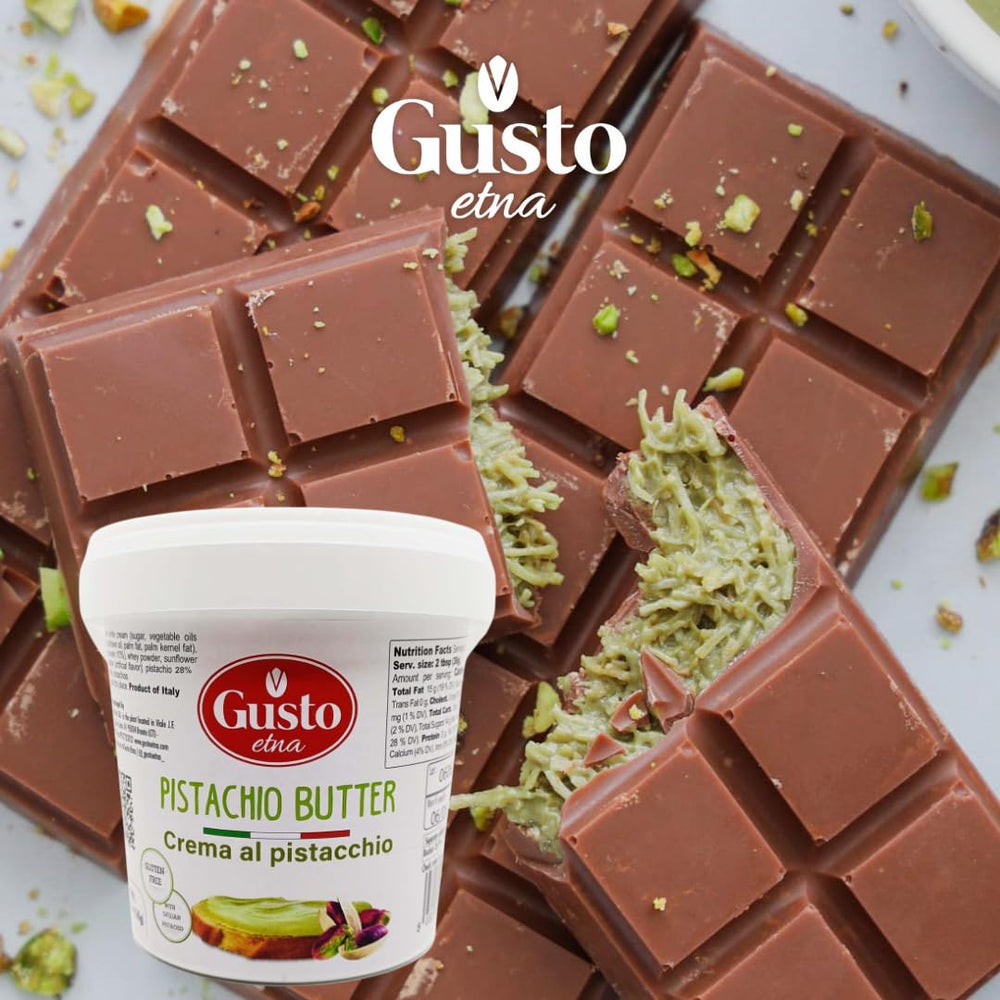 Visible pistachio pieces in Gusto Etna Pistachio Butter Cream for authentic flavor.