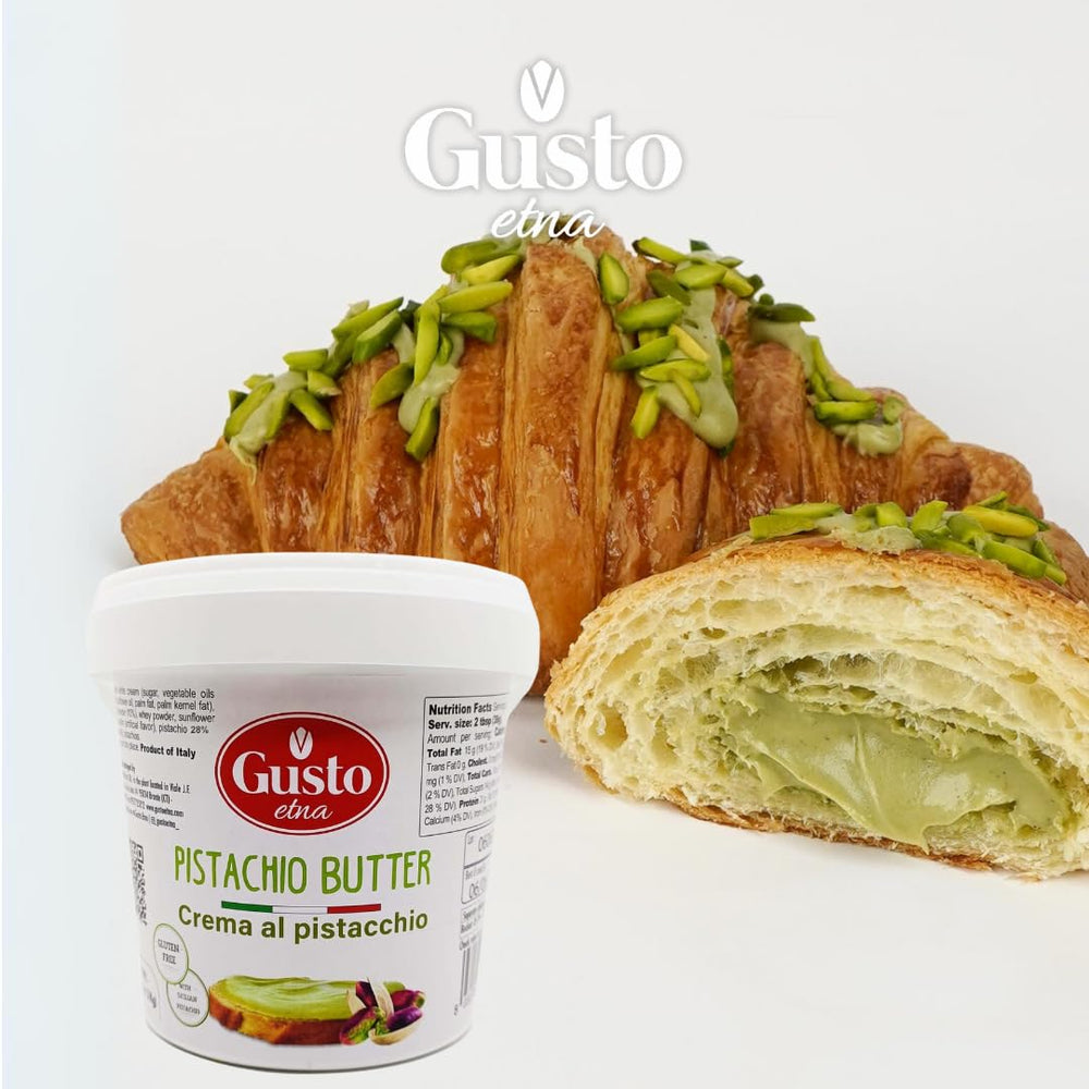 Pistachio gelato swirl using GUSTO ETNA cream for a silky finish